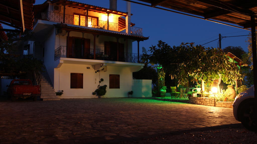 Dimitras House Apartment ปาราลีอออัสตรอช ภายนอก รูปภาพ